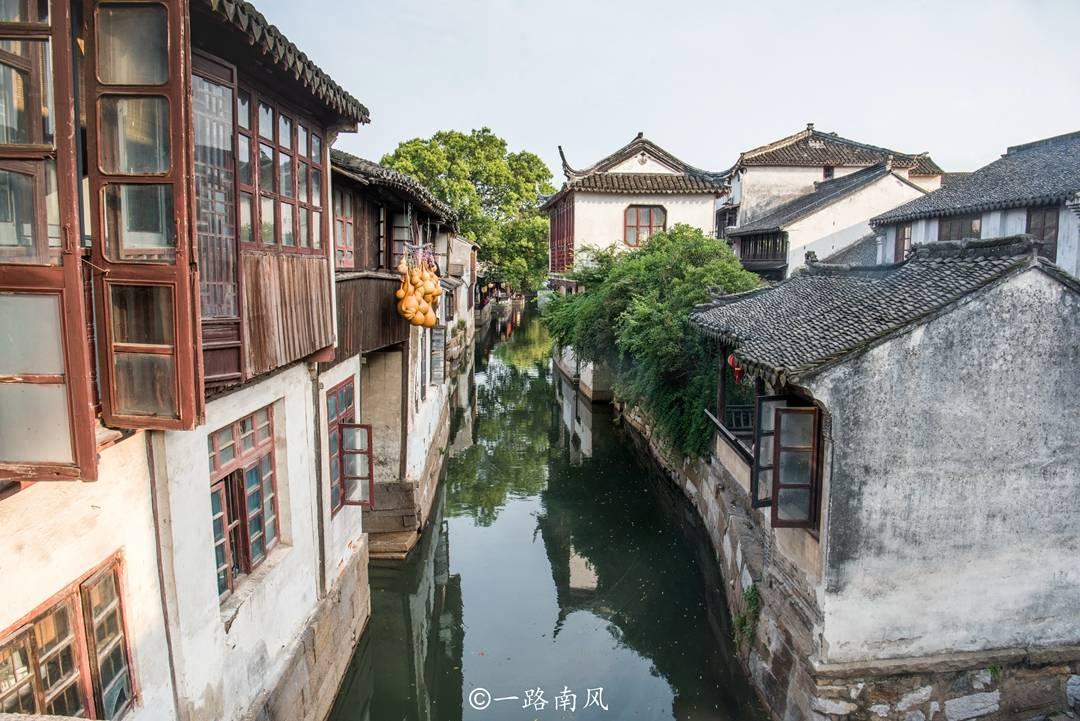奥特曼黑暗世界